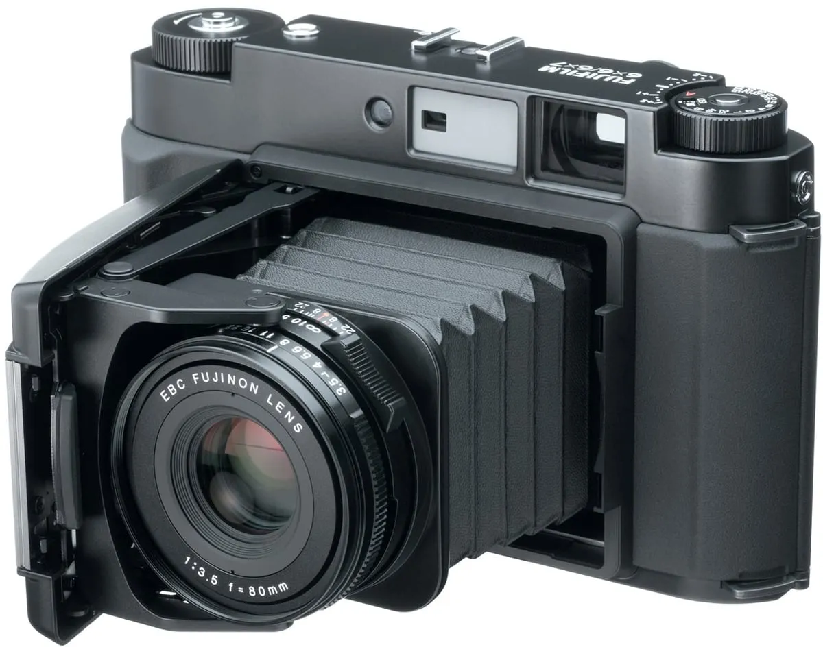 FUJIFILM GF670